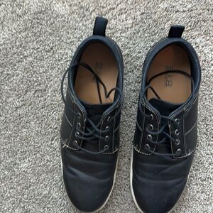 Men’s black Leather toe shoes